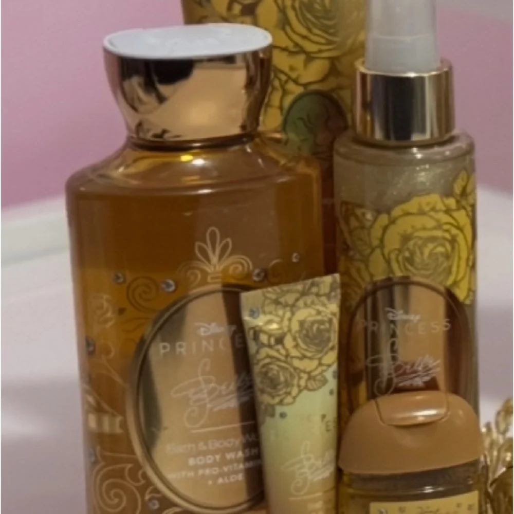 Ornate Gold Vanity Mirror Set